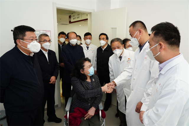 張海迪：發(fā)揮領(lǐng)頭羊作用帶動(dòng)全國盲人醫(yī)療按摩更好服務(wù)于人民健康