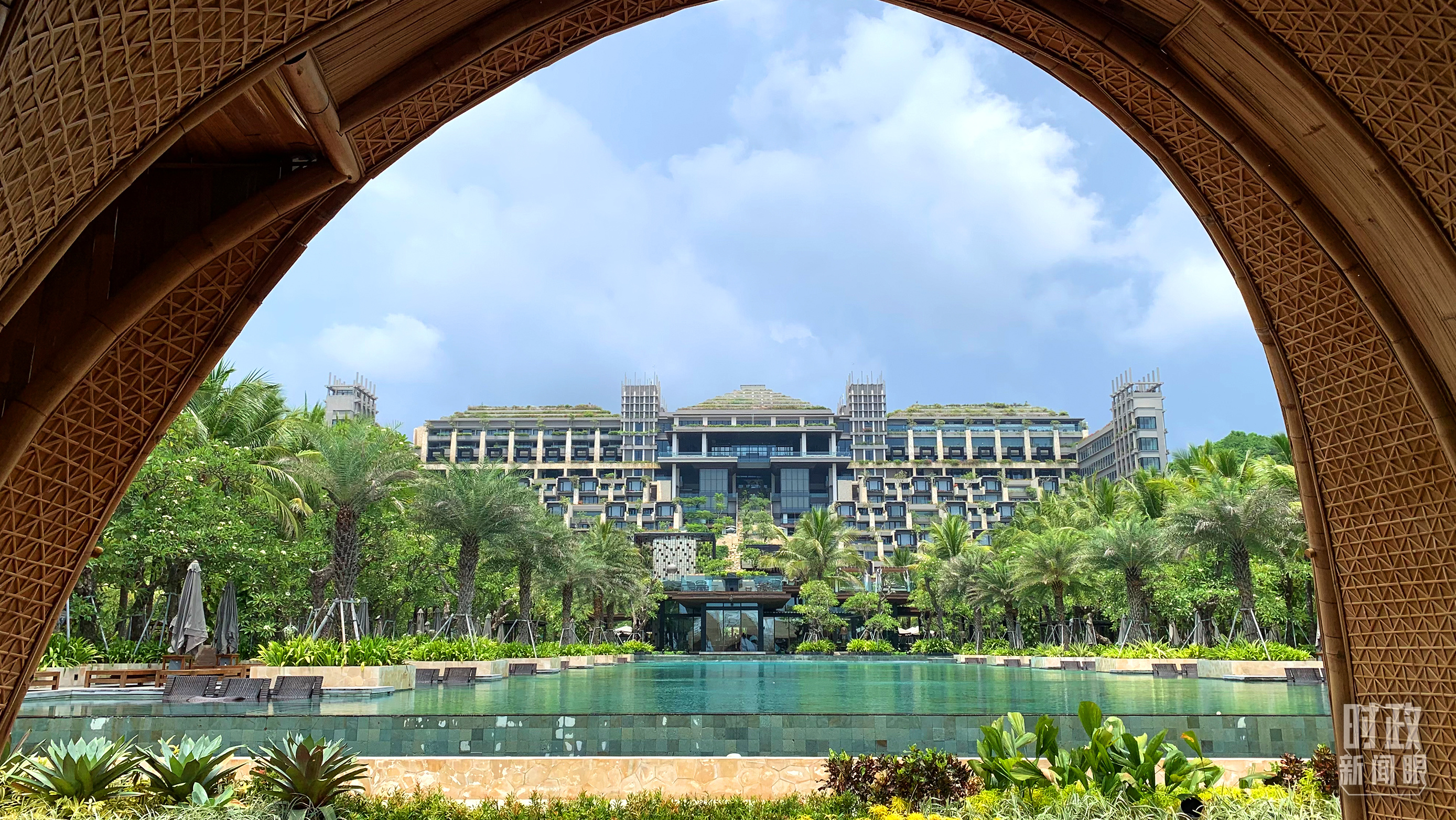 時政新聞眼丨峰會第二天，習近平出席多場活動彰顯同一關(guān)鍵詞