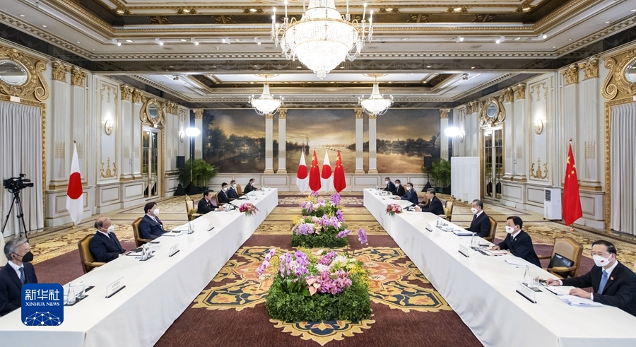 習近平會見日本首相岸田文雄