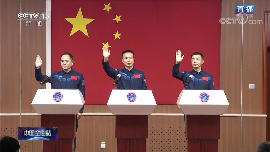 獨(dú)家視頻丨神舟十五號飛行乘組亮相