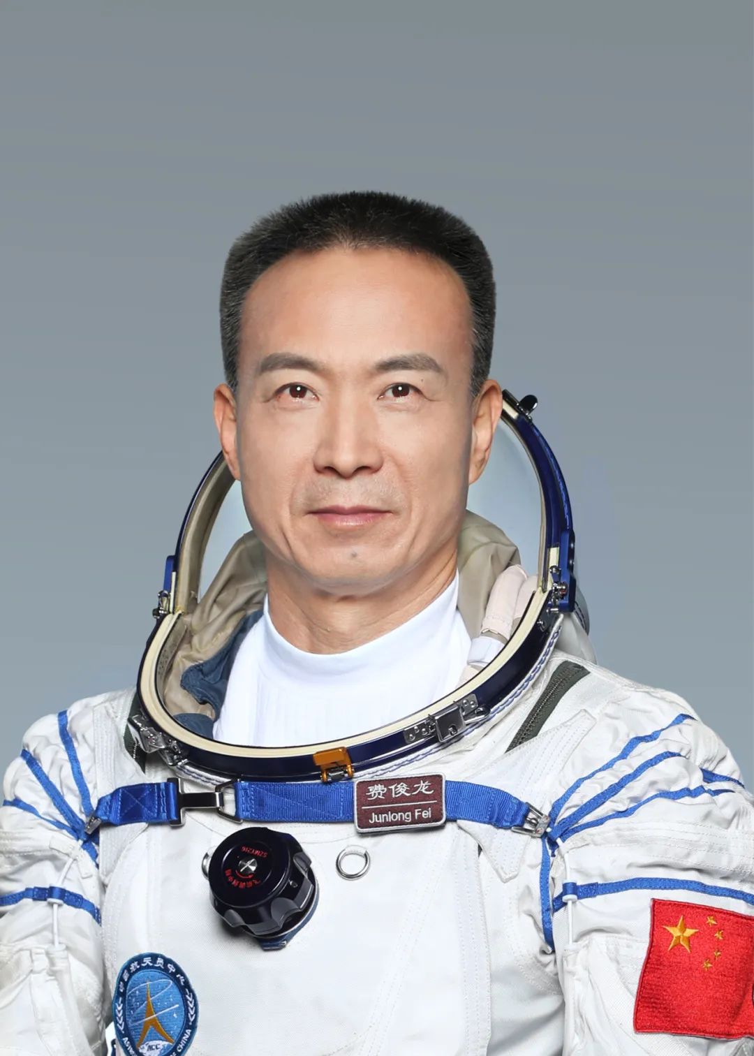 航天新征程 | 17 年前太空翻筋斗，他將再度“飛天”！