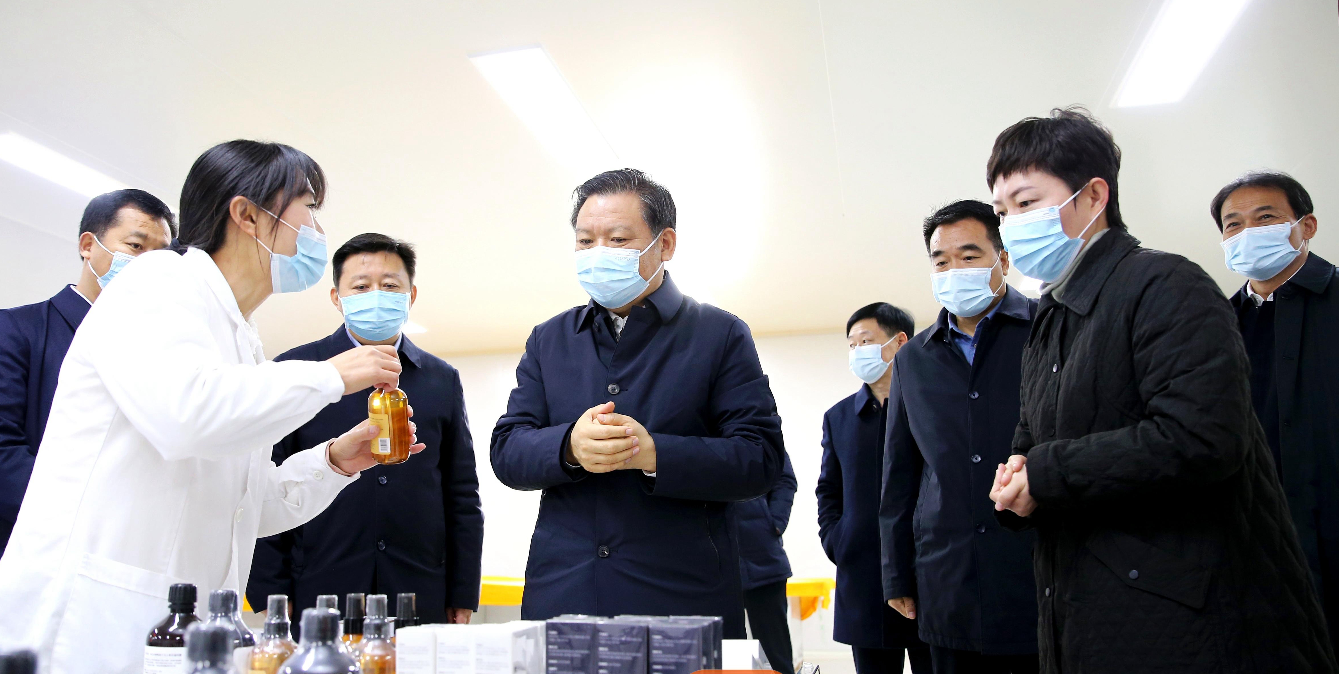 鮑常勇到確山縣調(diào)研