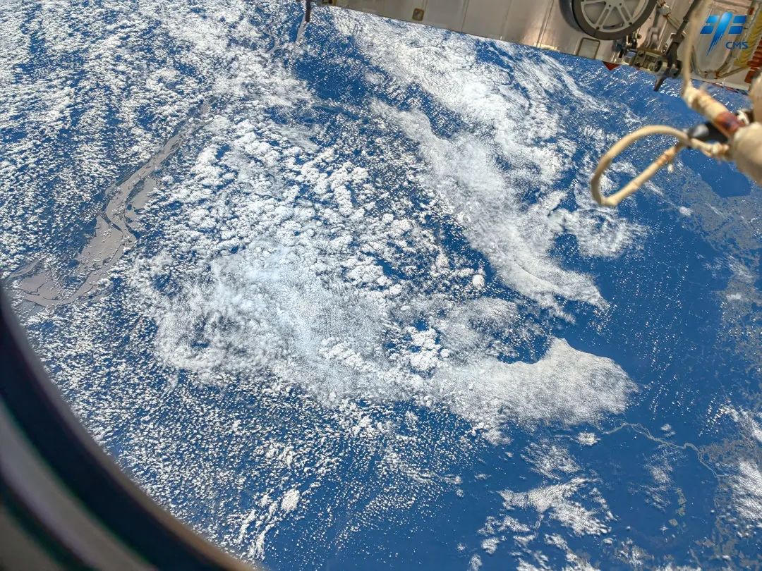 影集 | 這有一份來自神舟十四號航天員乘組的攝影作品，請查收！