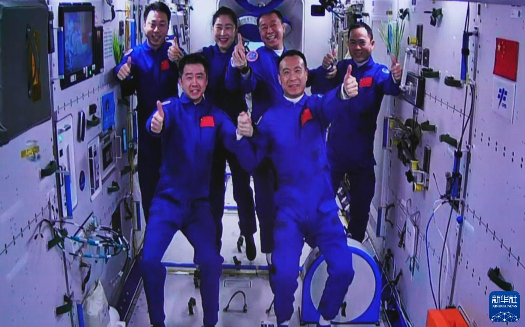 鐘華論：讓明天的中國更美好——2023年新年獻詞 