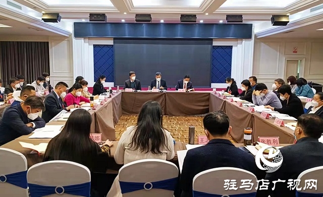 兩會時間｜駐馬店市政協(xié)委員分組討論《政府工作報告》和計劃、財政報告