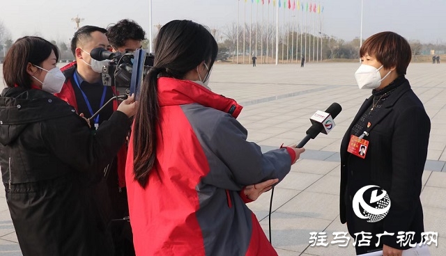  &ldquo;兩會&rdquo;花絮｜跟隨鏡頭去看看這些幕后的身影（組圖）