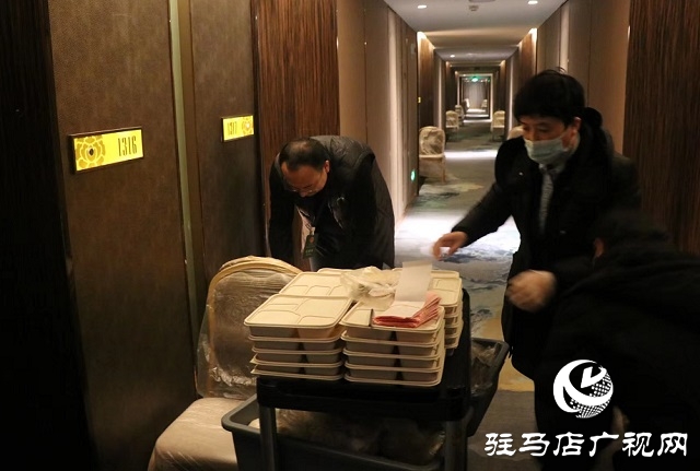  &ldquo;兩會&rdquo;花絮｜跟隨鏡頭去看看這些幕后的身影（組圖）