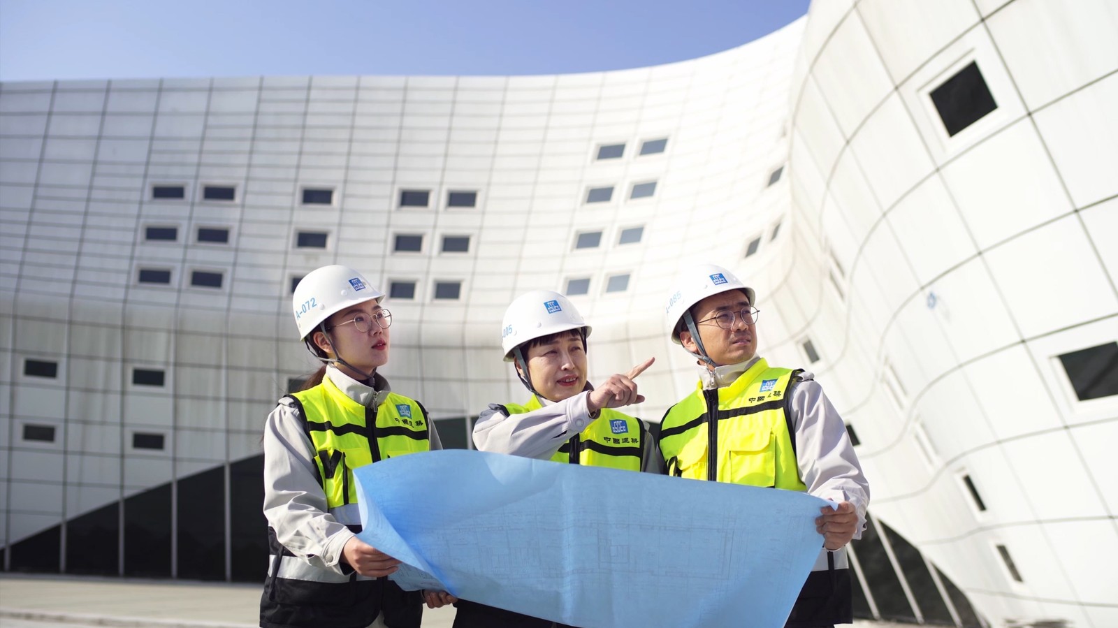 中國夢·大國工匠篇丨在鋼筋與水泥上“舞蹈” 女技術員建筑業(yè)淬煉30年蛻變成大國工匠