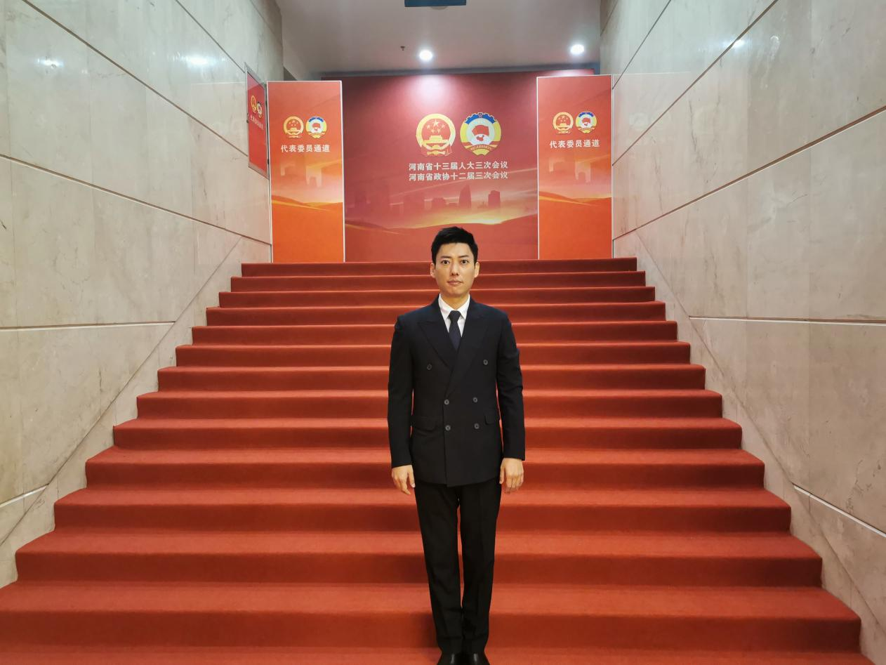 凝心聚力 團(tuán)結(jié)奮進(jìn)·委員篇丨省政協(xié)委員王若飛：躬身入局新時代 助推民營經(jīng)濟(jì)高質(zhì)量發(fā)展