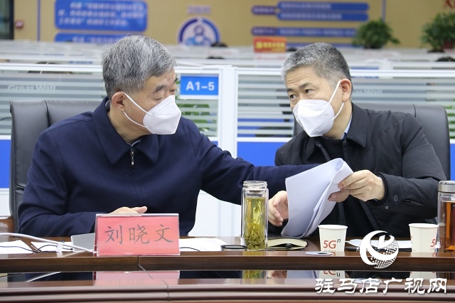 市委常委、宣傳部部長、副市長劉曉文接聽市12345政務(wù)服務(wù)便民熱線