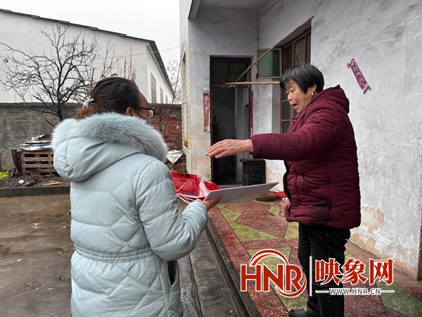 駐馬店市驛城區(qū)朱古洞鄉(xiāng)：送‘?！M(jìn)鄉(xiāng)村 年味暖人心