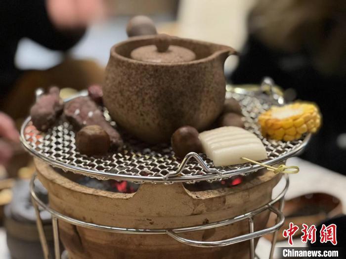 紅泥小火爐，小心會中毒：“圍爐煮茶”有風險