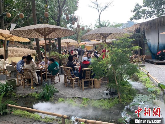 紅泥小火爐，小心會中毒：“圍爐煮茶”有風險