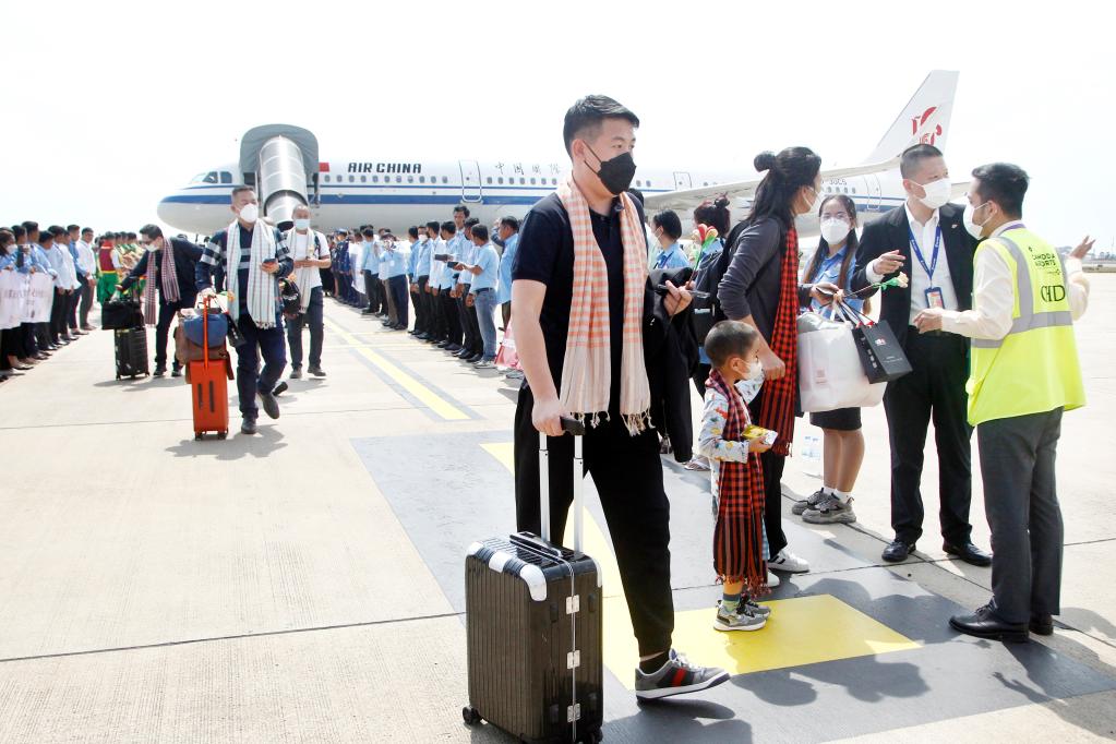 元首外交 | 這些故事見證中柬友誼“地久天長”