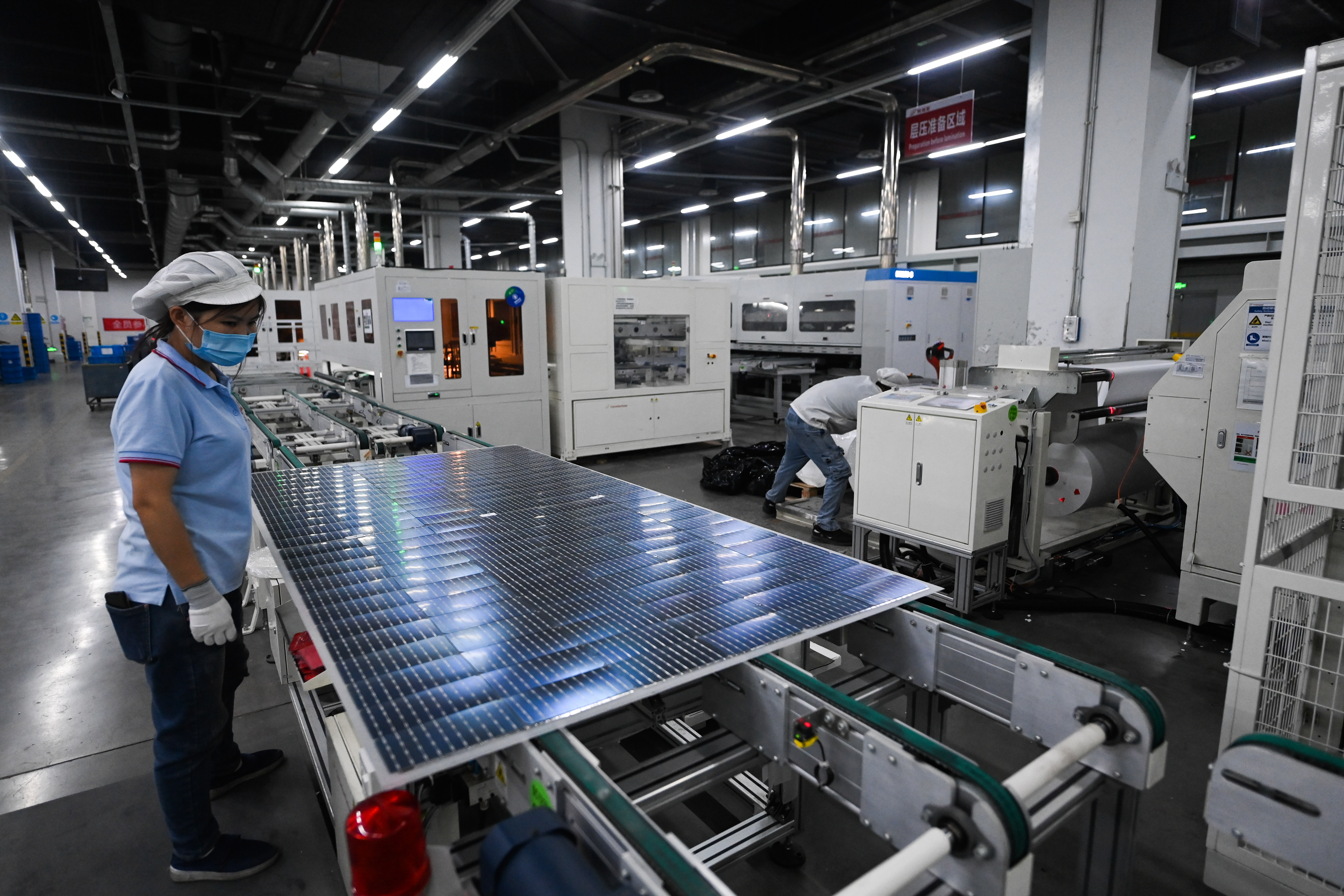 強(qiáng)信心·開新局｜凝聚起自信自強(qiáng)的精神力量——新征程上滿懷信心開新局展新貌系列述評(píng)之九