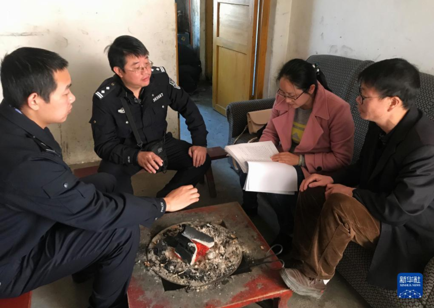 鐵肩柔情一心為民——追記“全國(guó)模范檢察官”曹艷群