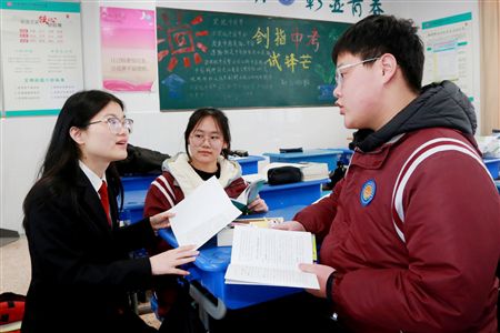 為“戒尺”斷案，學(xué)生犯錯老師“怎么管”?