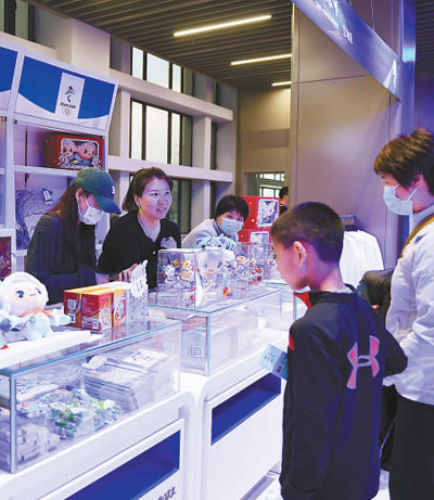 全國短道速滑冠軍賽 選手奮力爭先 大眾踴躍觀賽 滑出好成績攜手向未來（競技觀察）