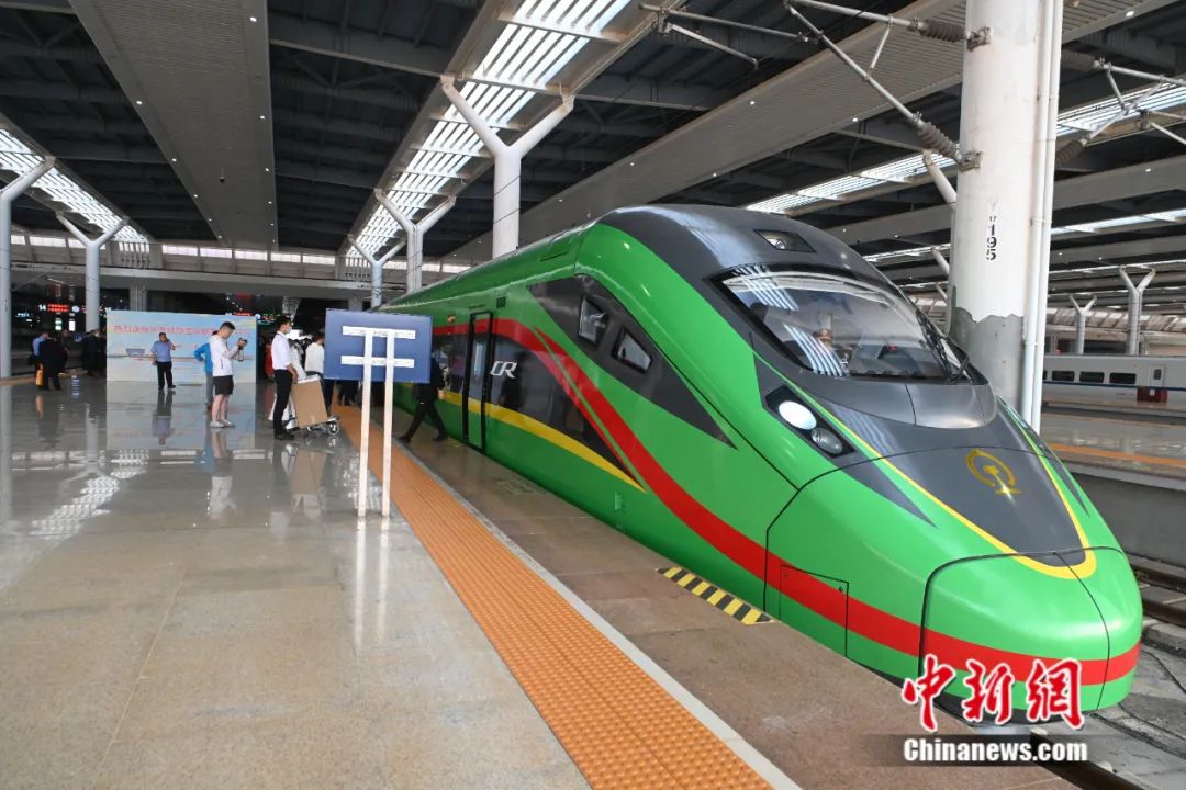 4月13日起，坐著動車去老撾！