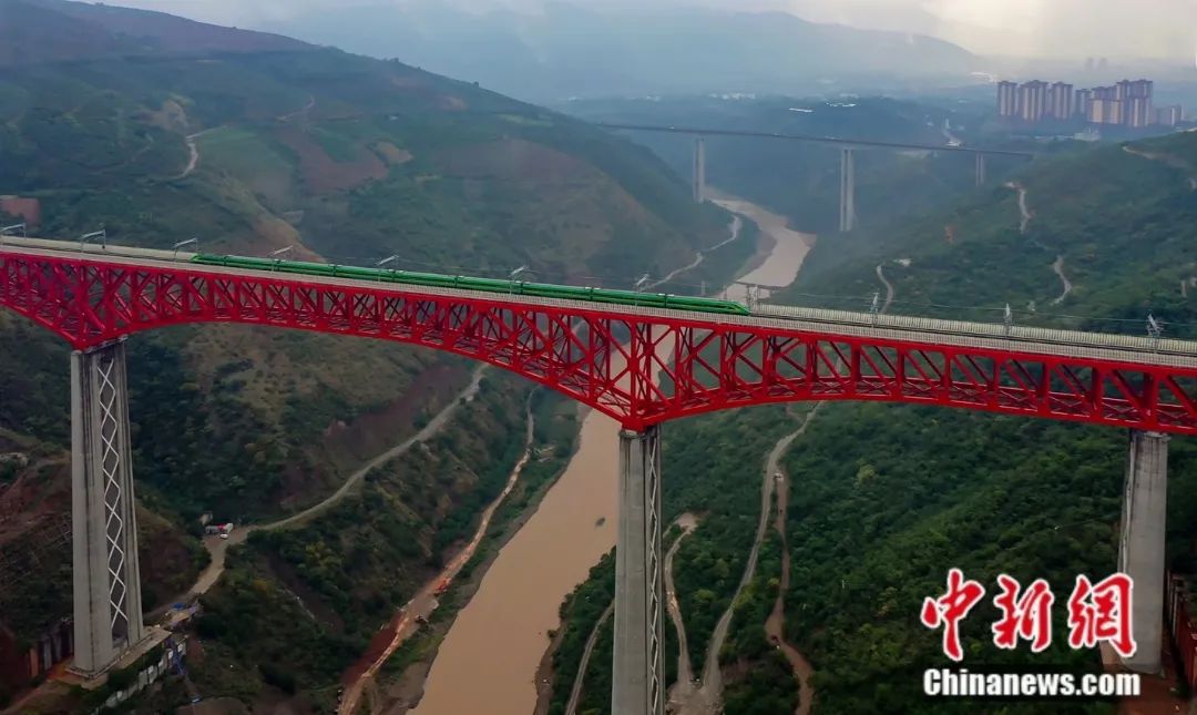 4月13日起，坐著動車去老撾！