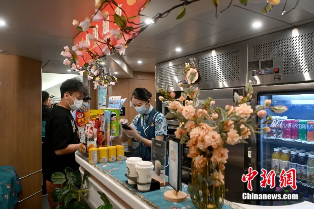 4月13日起，坐著動車去老撾！