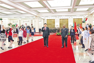 習近平同加蓬總統(tǒng)邦戈舉行會談