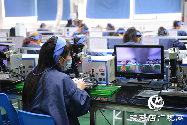 泌陽縣：筑巢引鳳帶火“微工廠”實現雙利雙收