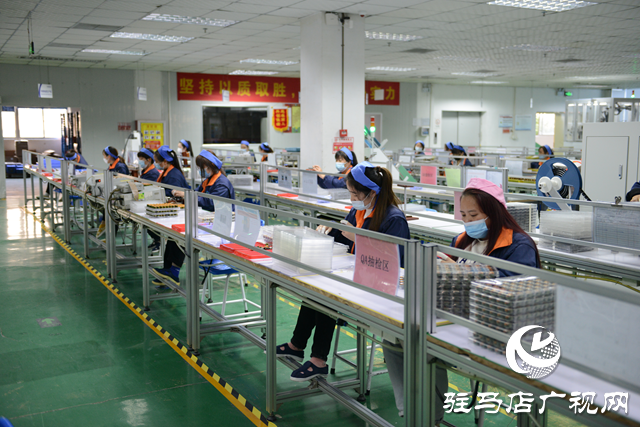泌陽縣：筑巢引鳳帶火“微工廠”實現雙利雙收