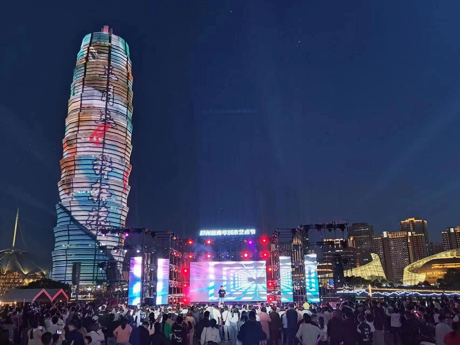 游客接待916萬人 旅游總收入52.6億 鄭州文旅“五一”漲勢強勢