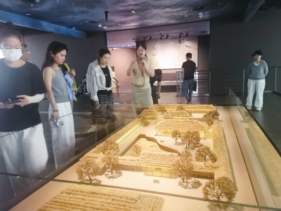 尋找夏王朝的“背影”和“片段” 來到二里頭，聽文物講“最早中國”的故事