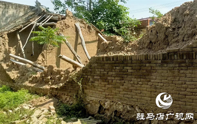 泌陽(yáng)縣郭集鎮(zhèn)：整治殘?jiān)珨啾冢嫣嵘司迎h(huán)境