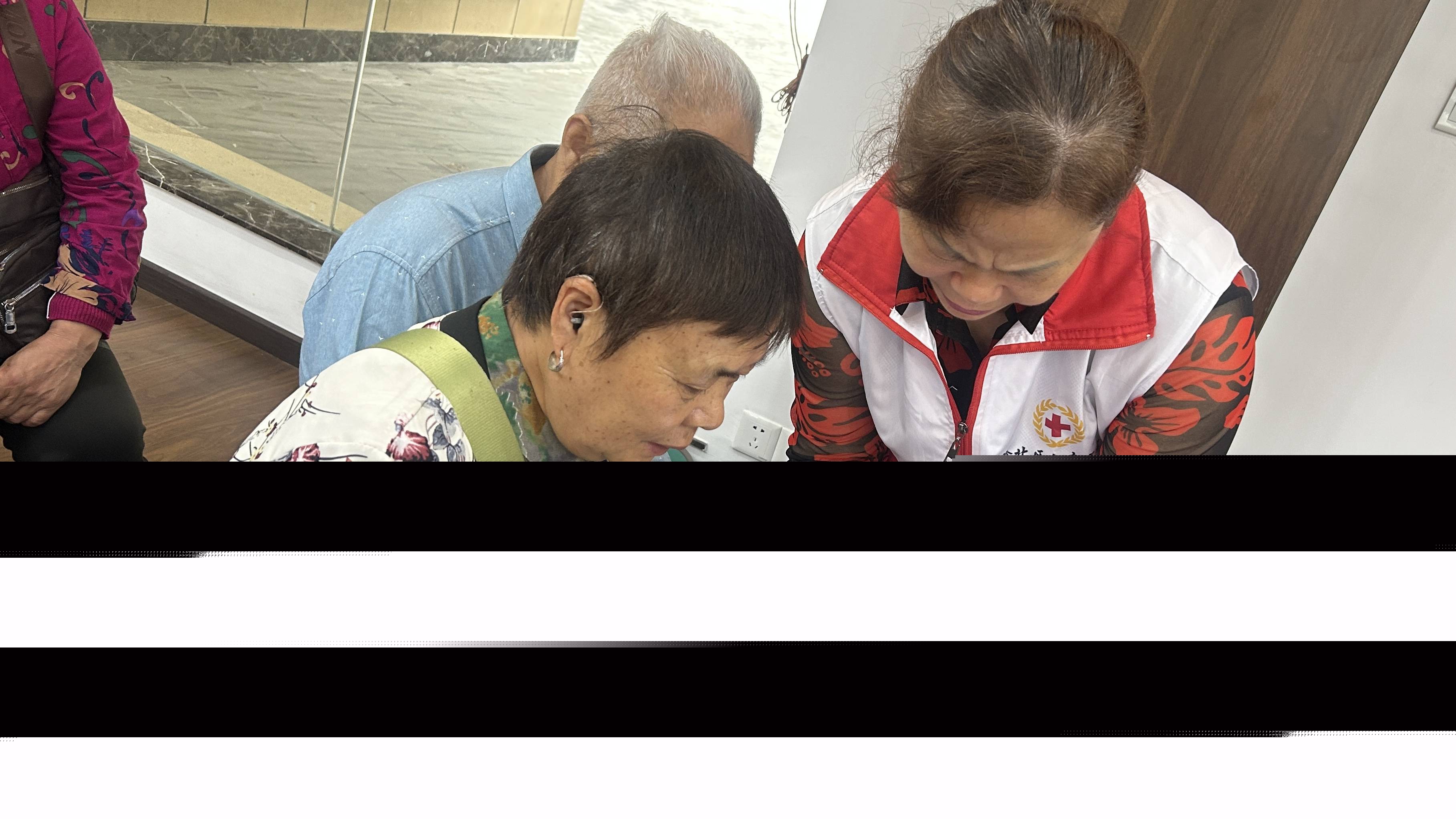 全民數(shù)字素養(yǎng)與技能提升月，重慶渝北區(qū)開展數(shù)字進(jìn)社區(qū)活動(dòng)