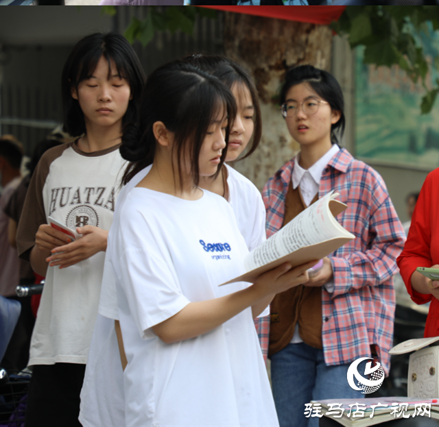  泌陽(yáng)高考首日！多圖直擊……