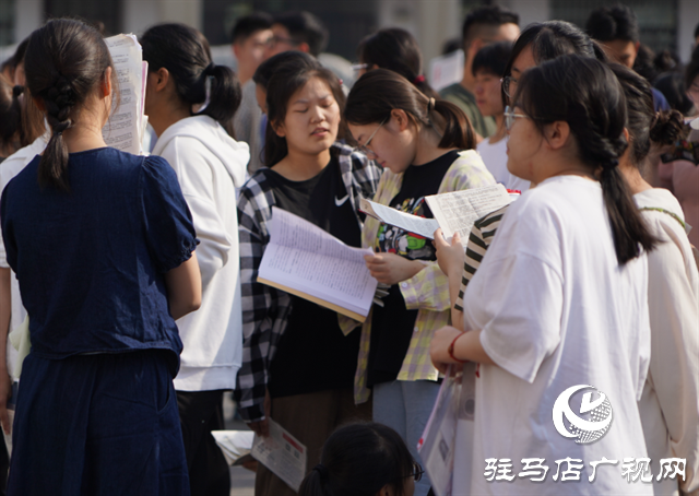  泌陽(yáng)高考首日！多圖直擊……