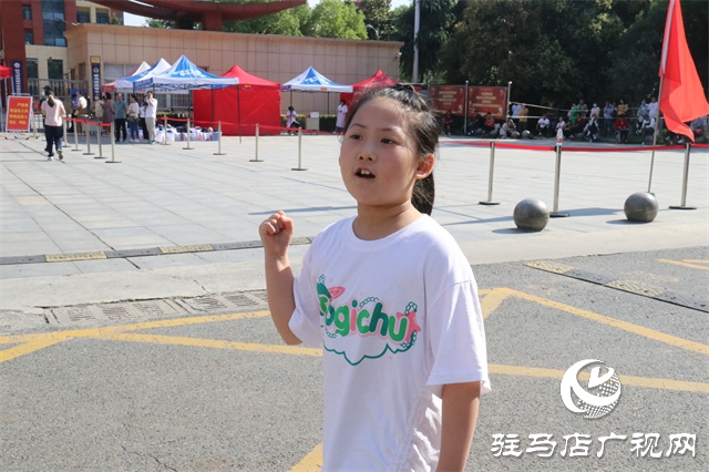 高考花絮：暖心相伴 溫情涌動