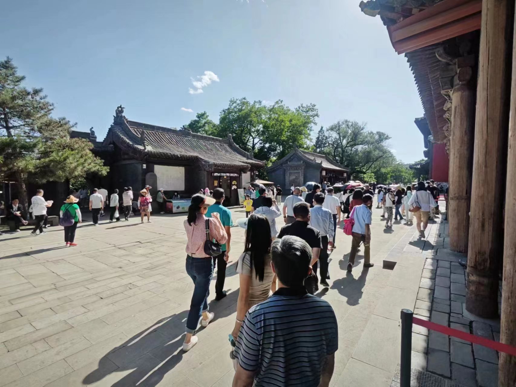 避暑游催熱中國(guó)“夏日經(jīng)濟(jì)”