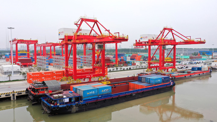 上半年中國外貿創(chuàng)新高 換擋提質釋放潛力