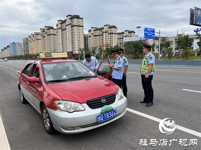 正陽(yáng)縣客運(yùn)市場(chǎng)“打非治違”專項(xiàng)行動(dòng)啟動(dòng)