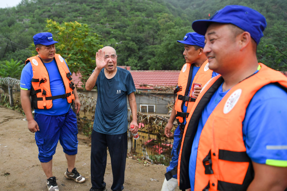 全力以赴打贏防汛搶險(xiǎn)硬仗——華北、黃淮等地抗擊汛情一線直擊