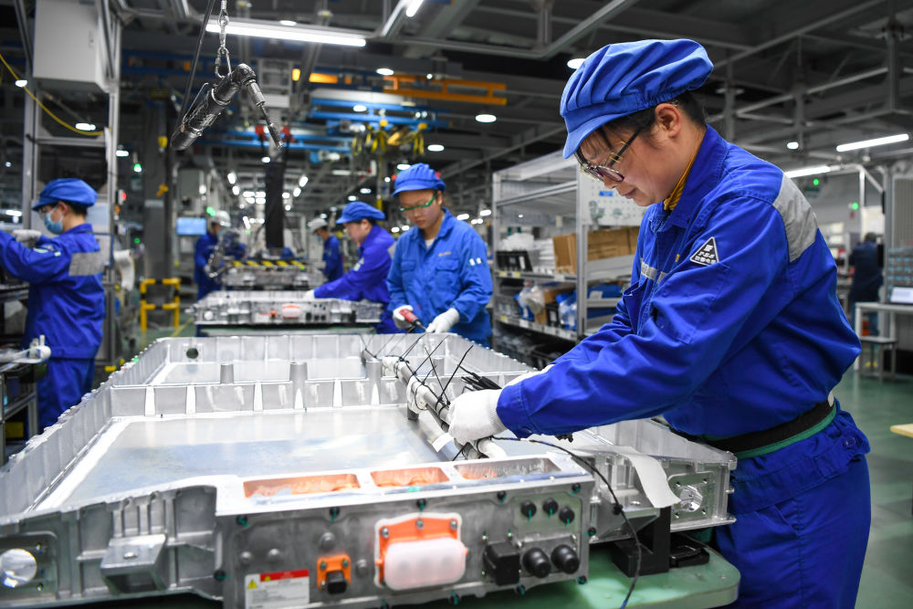 扎實推動經濟高質量發(fā)展——以習近平同志為核心的黨中央今年以來引領中國經濟持續(xù)恢復、穩(wěn)中求進述評