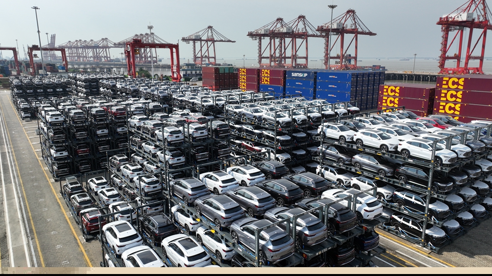 扎實推動經濟高質量發(fā)展——以習近平同志為核心的黨中央今年以來引領中國經濟持續(xù)恢復、穩(wěn)中求進述評