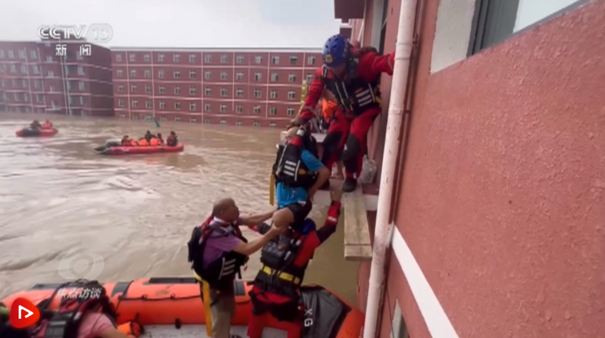 焦點(diǎn)訪談：逆流而上 全力救援