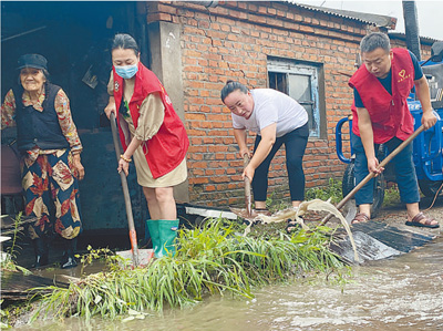 讓黨旗在防汛抗洪救災(zāi)一線高高飄揚