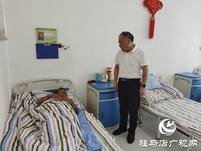 駐馬店市政協(xié)四屆副主席、市殘聯(lián)名譽(yù)主席張銀良深入基層宣講河南省殘聯(lián)第八次代表大會(huì)精神