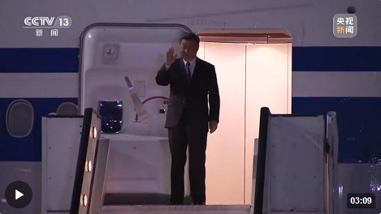 時(shí)政新聞眼丨習(xí)近平抵達(dá)南非，這些重要議程值得關(guān)注