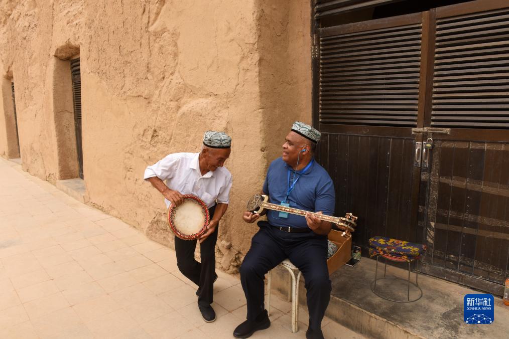 新疆值得向全世界推薦——駐華外交官“發(fā)現(xiàn)中國之美”新疆行活動紀實