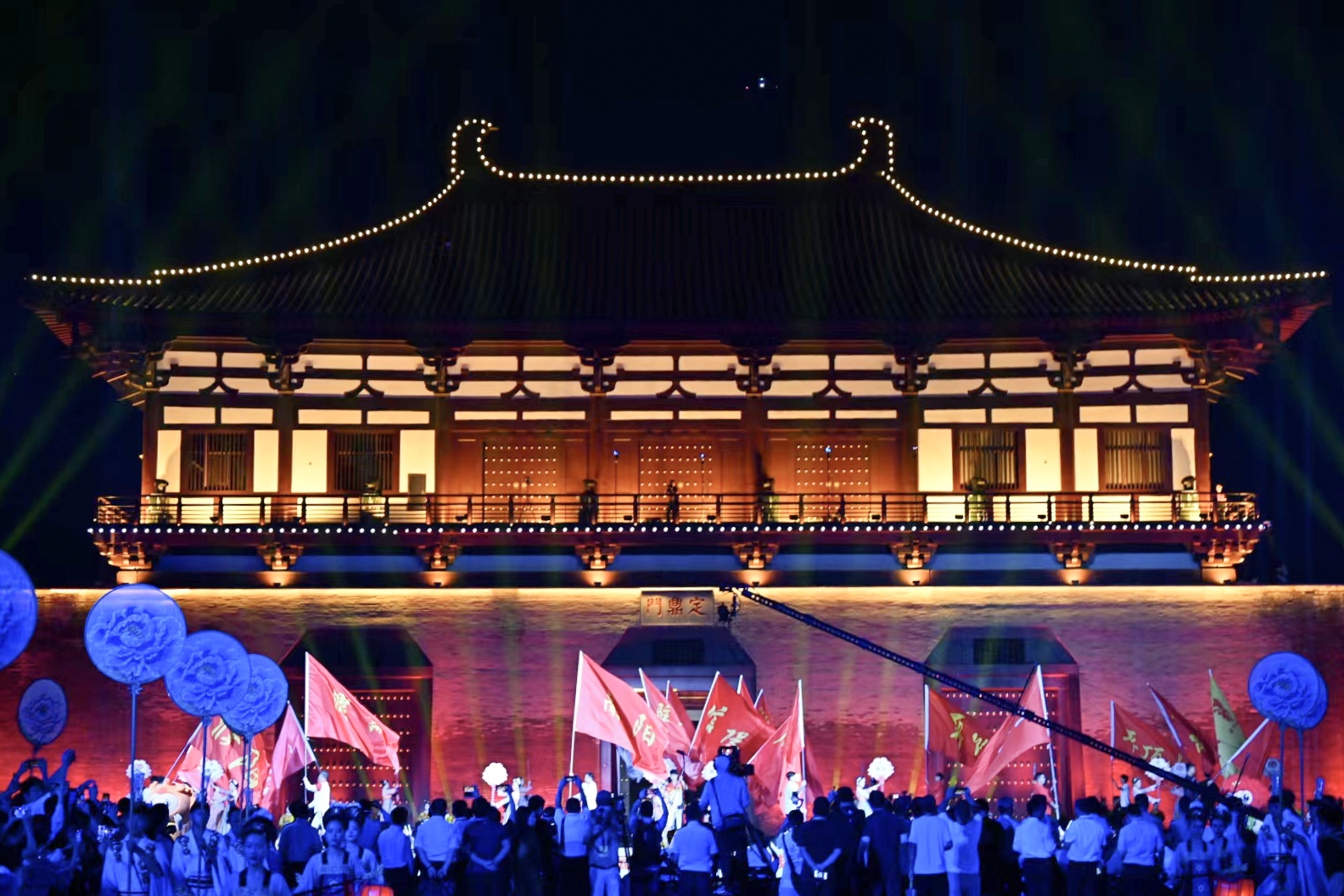 500米天街上演“體育+文旅”嘉年華 沉浸式體驗河南省運(yùn)會閉幕式