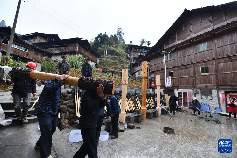 廣西苗族這件衣服，一做就是一年