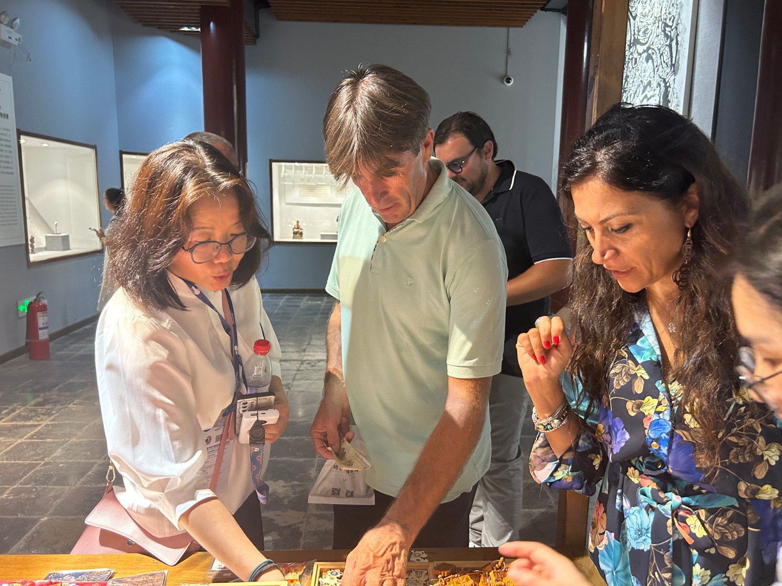 一朝步入畫卷，一日夢回千年 國際旅游城市市長走進開封，體驗宋“潮”文化