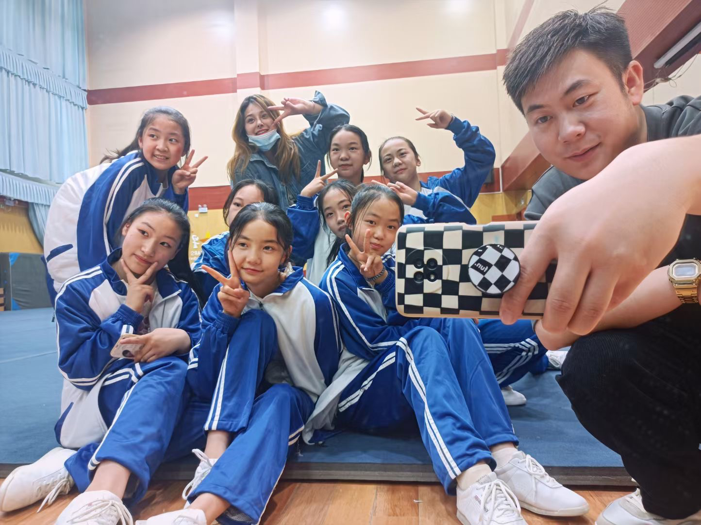 我的老師有“絕活”③|馬超群:化身微電影導(dǎo)演 讓咱鄭州“寶藏小學(xué)生”火出圈